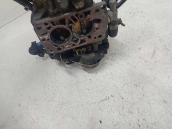 BOITIER PAPILLON/CARBURATOR PEUGEOT 1.9 ESSENCE - Vue 5